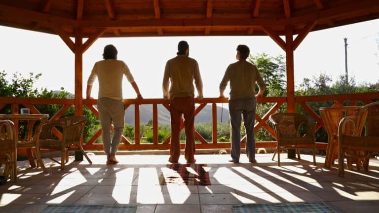 Retraite voor mannen met meditatie, muziek en beweging